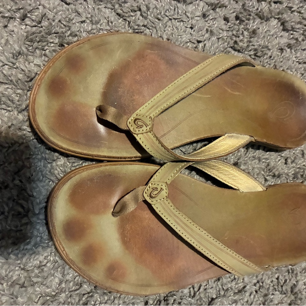 OluKai Brown Leather Sandals